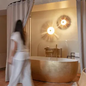 Mihotel Tour Rose Lione
